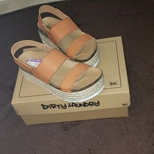 Dirty laundry wedges